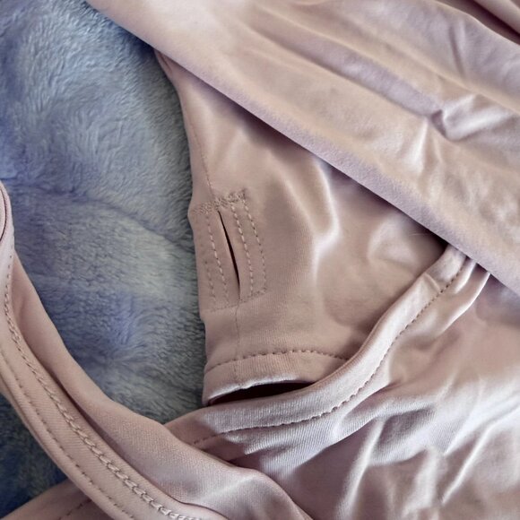 Aritzia TNA TnAction Bend Longsleeve in Cupid Pink - Picture 4 of 12